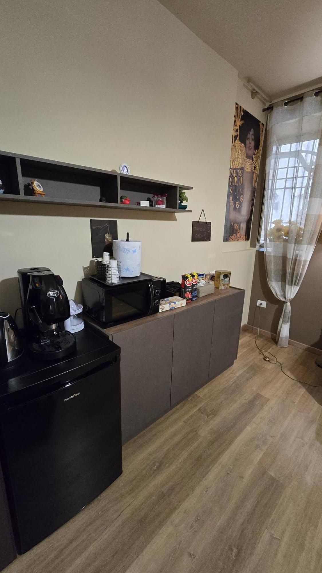 Casa Vacanze Oikia - Room Girasole Неаполь Экстерьер фото